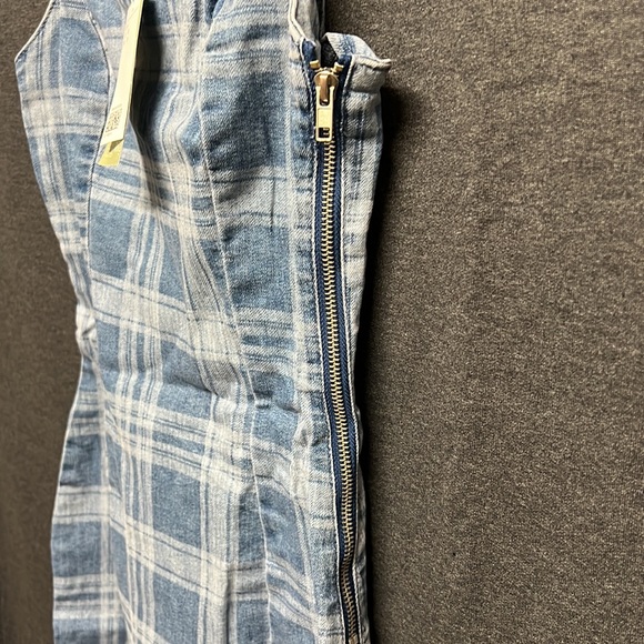 💥3/$15💥NWT - H&M Divided Fitted Denim Dress in Blue - Size Small - Picture 10 of 14